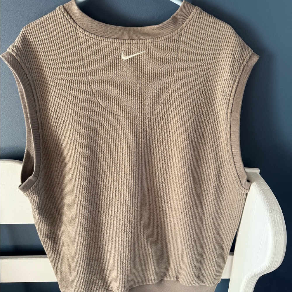 Nike Beige Golf Vest - Picture 5 of 6
